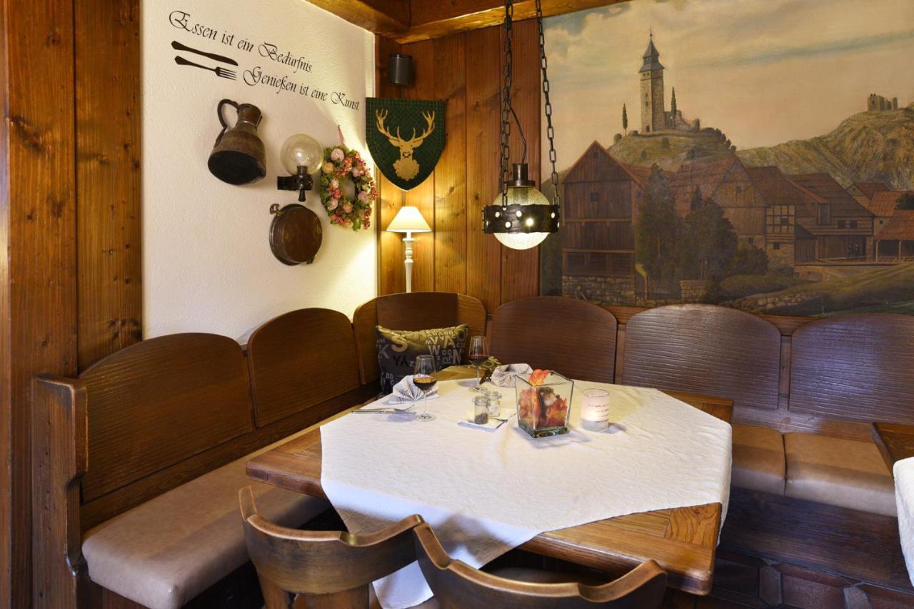 Gasthof & Hotel Goldener Hirsch 바트베르넥임피흐텔게비르거 외부 사진